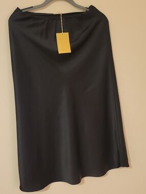 #23g NLT Black Satinlike Midi Skirt - Women's Classic Silky A-Line